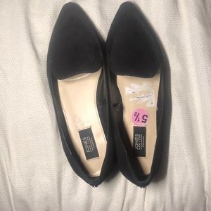 black pointy flats